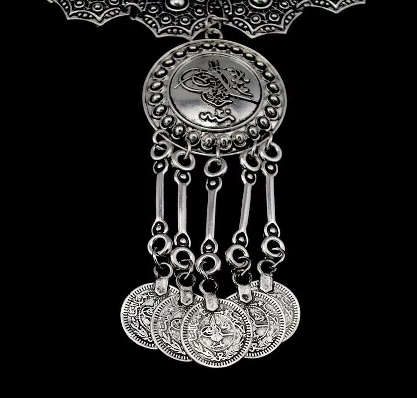 Ethnic Gypsy Vintage Metal Coin Tassel Necklaces Carved Flower for Women Boho Tibetan Silver Necklaces Turkish Tribal Jewelry
