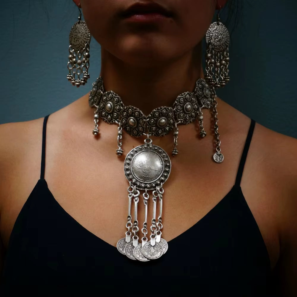 Ethnic Gypsy Vintage Metal Coin Tassel Necklaces Carved Flower for Women Boho Tibetan Silver Necklaces Turkish Tribal Jewelry