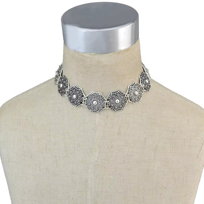 Ethnic Gypsy Vintage Metal Coin Tassel Necklaces Carved Flower for Women Boho Tibetan Silver Necklaces Turkish Tribal Jewelry